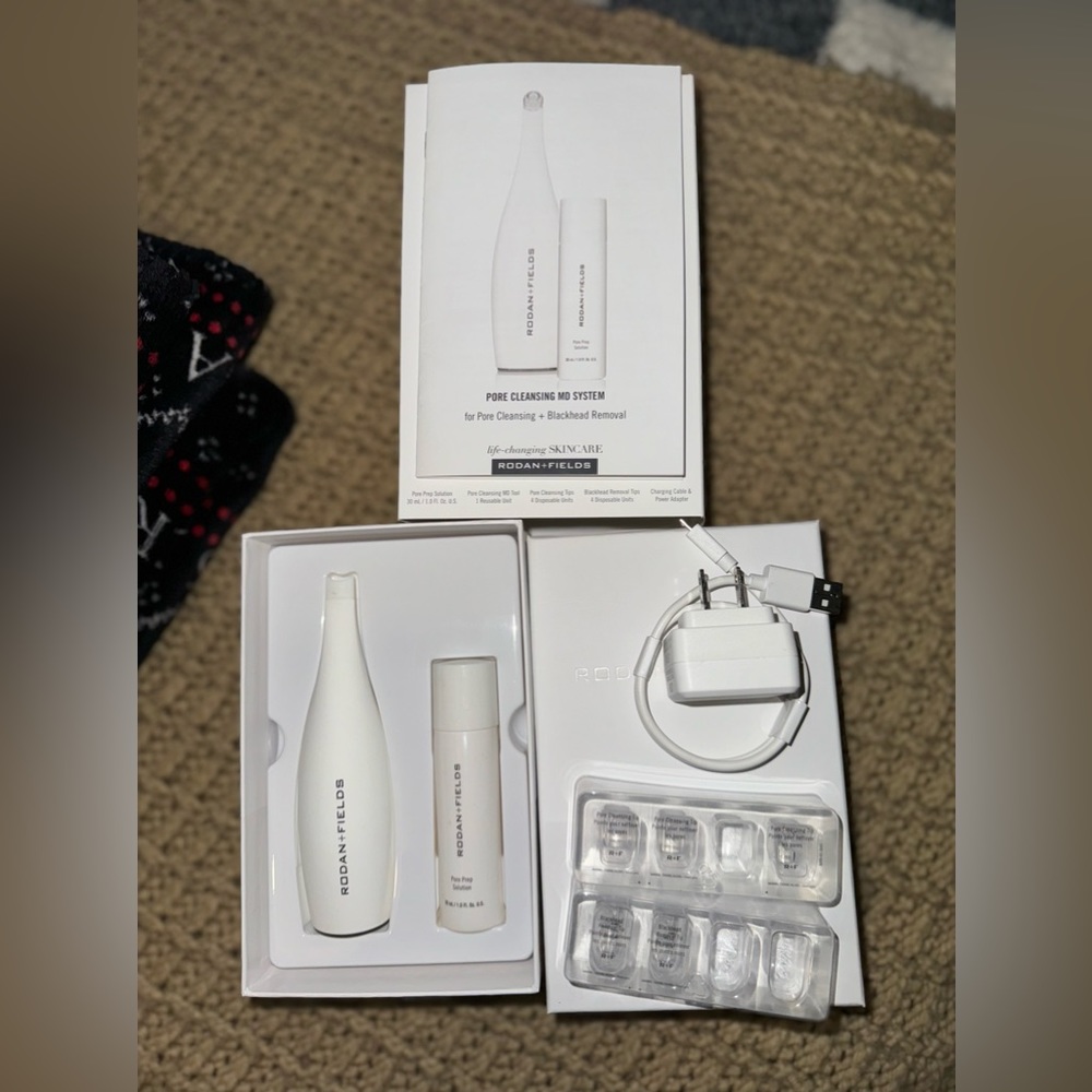 Rodan + Field’s Skincare Tool Pore Cleansing MD System
